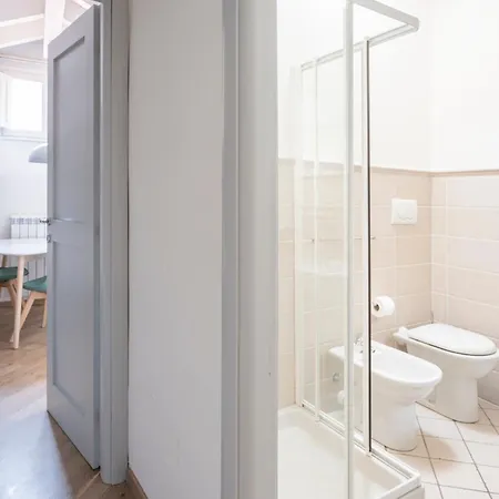 Alcova Apartment *