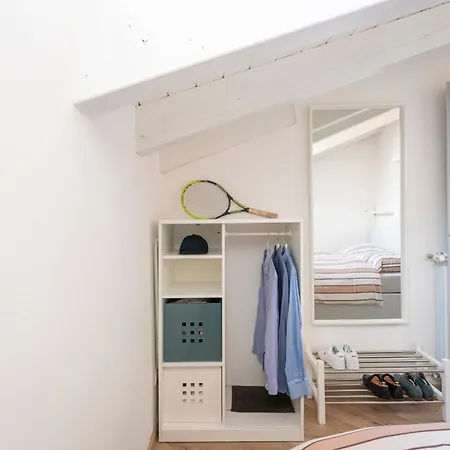 Alcova Apartment
