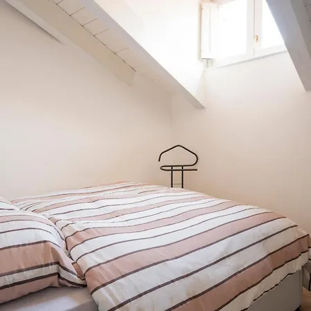 Apartment Alcova